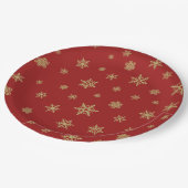 Het Goud van het Ontwerp van sneeuwvlokken op Rood Papieren Bordje (Gekanteld)