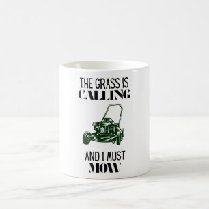 Het gras roept en ik moet maaien koffiemok