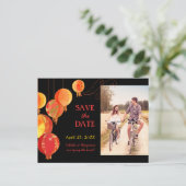 Het Hanging Lantaarns Bieden Foto sparen de Datum Aankondigingskaart (Staand voorkant)