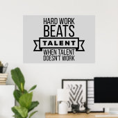 Het harde werk slaat talent wanneer het talent poster (Thuiskantoor)