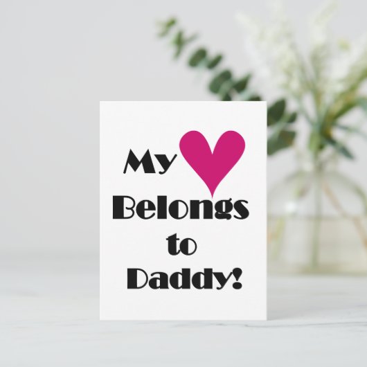 Het hart behoort tot de pappa-overhemden en -cadea briefkaart (Staand voorkant)