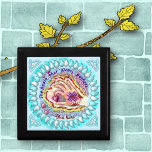 Het Hart dat Verzamelt Christelijke geschenkdoos Cadeaudoosje<br><div class="desc">The Heart That Gathers Christelijke geschenkdoos van ArtMuvz Illustration. Bijpassende Christelijke t-shirts, kleding en gebedsgeschenken. Christelijke pastor t-shirt, inspiratiegeschenken en kerkkleding.Om te personaliseren voeg jouw naam toe of voeg tekst in plaats daarvan. Pas deze Christelijke geschenkdoos aan om het uniek van jou te maken of als een gepersonaliseerd geschenk te...</div>