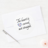 Het hart is niet recht ronde sticker (Envelop)