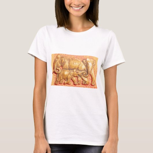 Het hart van de kudde: Elephant Family Portrait T-shirt (Voorkant)