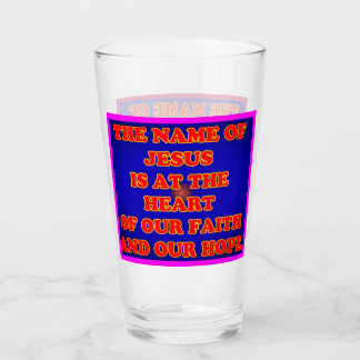 Het hart van ons geloof en onze hoop: De naam Jezu Glas