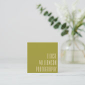 Het hedendaagse Trendy Chic Bold Typography Green Vierkante Visitekaartje (Staand voorkant)