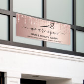 Het heropenen van haar schoonheid salon roos goudg spandoek (Buitenkant Gebouw)