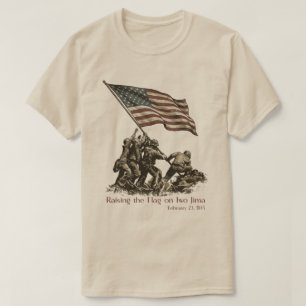 Het hijsen van de vlag op Iwo Jima T-shirt