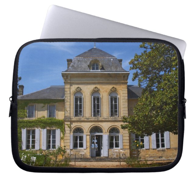 Het hoofdgebouw, gerenoveerd door laptop sleeve (Voorkant)