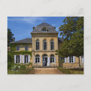 Het hoofdgebouw van het kasteel, gerenoveerd door briefkaart