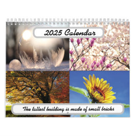 Het hoogste gebouw is gemaakt van kleine bakstenen kalender