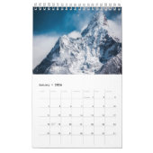 Het hoogste gebouw is gemaakt van kleine bakstenen kalender (Jan 2026)