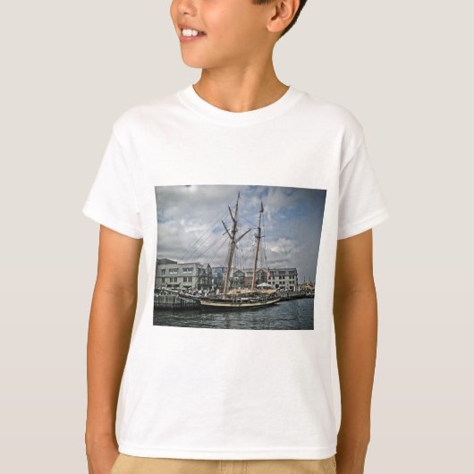 Het hoogste schip in Halifax T-shirt (Voorkant)