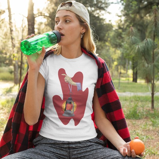 Het houden van een Lantaar T-shirt