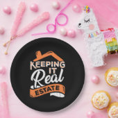 Het houden van onroerend goed papieren bordje (Feest)