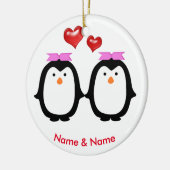 Het houden van Pinguïn Twee Vrouwen Keramisch Ornament (Links)