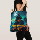 Het huis aan de pompoenweg tote bag (Dichtbij)