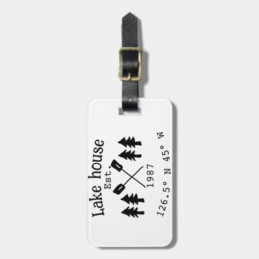 Het huis aan het meer. Datum jaar aangepaste coörd Bagagelabel (Voorkant verticaal)