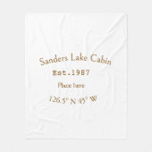 Het huis aan het meer. Datum jaar aangepaste coörd Fleece Deken (Voorkant)