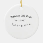 Het huis aan het meer. Datum jaar aangepaste coörd Keramisch Ornament (Achterkant)