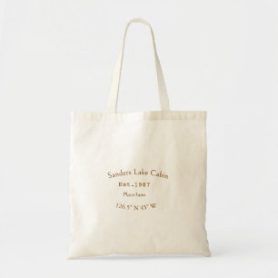 Het huis aan het meer. Datum jaar aangepaste coörd Tote Bag