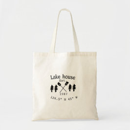 Het huis aan het meer. Datum jaar aangepaste coörd Tote Bag