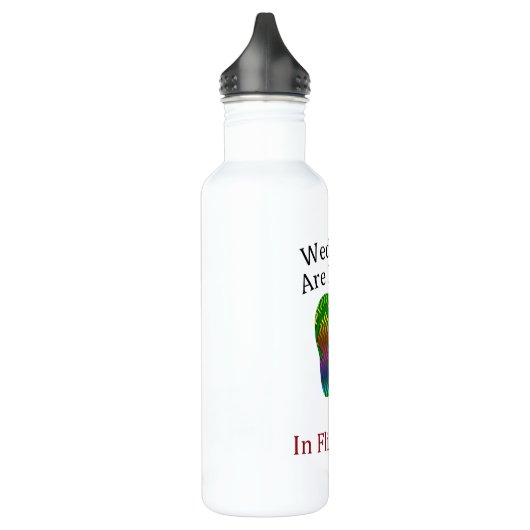 Het huwelijk is beter in de Teenslippers. Waterfles (Links)