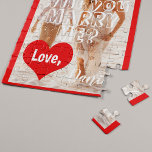 Het huwelijksvoorstel zal je met me trouwen met je legpuzzel<br><div class="desc">"Wil je met me trouwen?" Pop de vraag op uw eigen unieke manier! Volg je hart en maak een verrassend schattig huwelijksvoorstel dat je vriendin geeft om de herinneringen van je hele leven te sparen! Pas het met uw favoriete koppel foto,  jouw tekst,  en namen aan.</div>