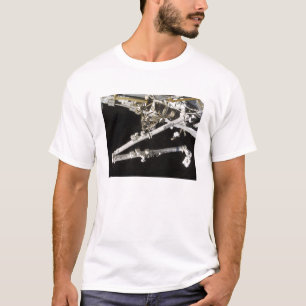Het in Canada gebouwde ruimtestation T-shirt