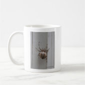 Het ingewikkelde ontwerp van de Arachnid Koffiemok (Links)
