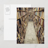 Het interieur van een tweedehands boekwinkel Zwede Briefkaart (Voorkant / Achterkant)