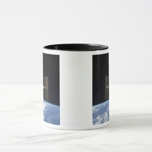 Het internationale ruimtestation 10 mok (Midden)