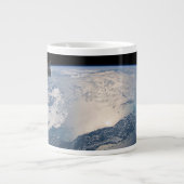 Het internationale ruimtestation boven de Atlantis Grote Koffiekop (Voorkant)