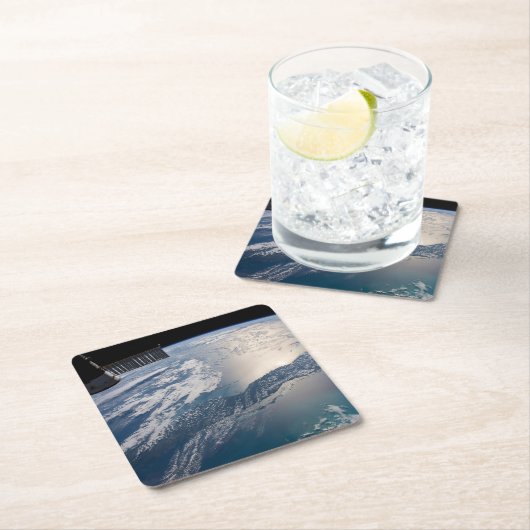 Het internationale ruimtestation boven de Atlantis Kartonnen Onderzetters (Insitu)