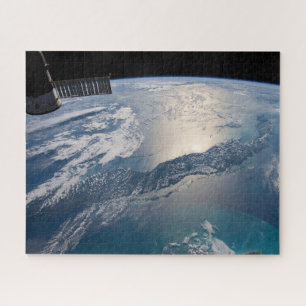 Het internationale ruimtestation boven de Atlantis Legpuzzel