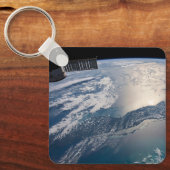 Het internationale ruimtestation boven de Atlantis Sleutelhanger (Voorkant)