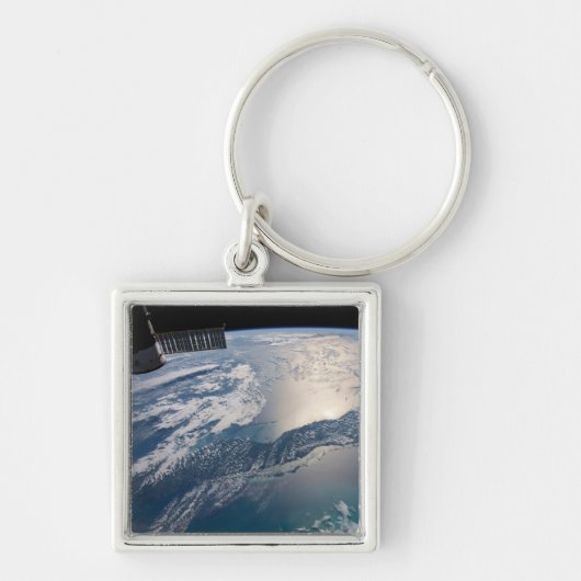 Het internationale ruimtestation boven de Atlantis Sleutelhanger (Voorkant)
