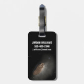 Het interstellaire object Oumuamua. Bagagelabel (Achterkant verticaal)