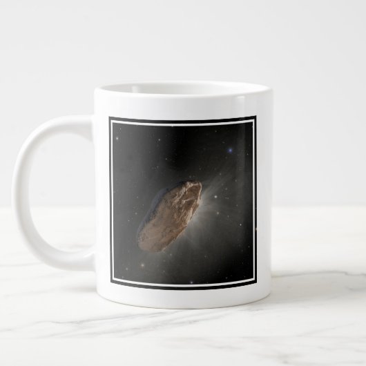 Het interstellaire object Oumuamua. Grote Koffiekop (Links)