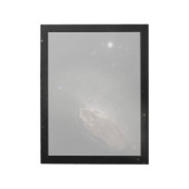 Het interstellaire object Oumuamua. Notitieblok (Linkerzijde)