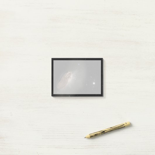 Het interstellaire object Oumuamua. Post-it® Notes (Op bureau)