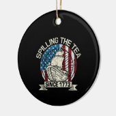 het invullen van de thee sinds 1773 patriottische keramisch ornament (Links)