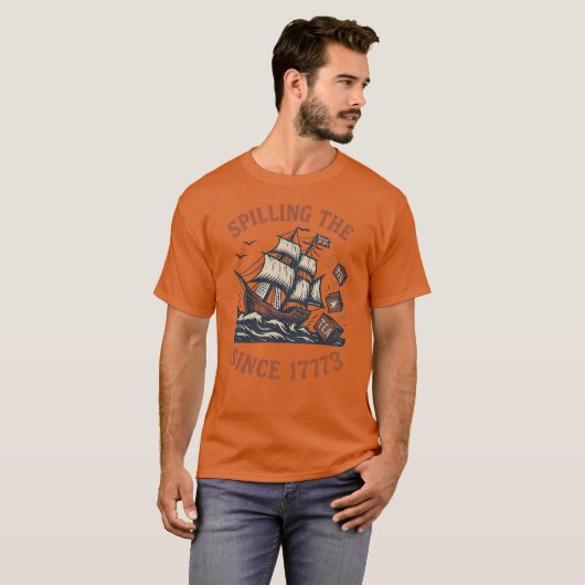 Het invullen van de thee sinds 1773 t-shirt (Voorkant volledig)