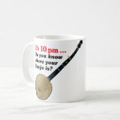 Het is 10 uur... Mok (Voorkant links)