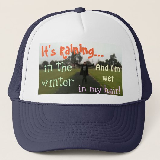 Het is aan het regenen in de winter. trucker pet (Voorkant)
