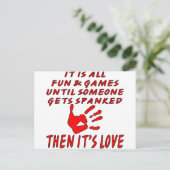 Het is allemaal plezier en games tot iemand wordt  briefkaart (Staand voorkant)