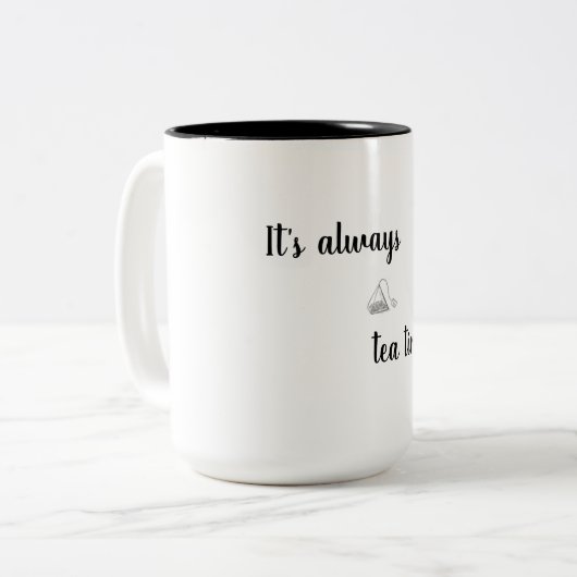 Het is altijd thee-mok met grafisch tweekleurige koffiemok (Voorkant links)