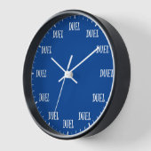 Het is altijd tijd voor Duel-klok in donkerblauw (Hoek)