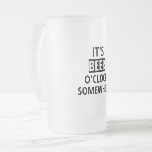 Het is Beer O'Clock Ergens gegrilde Mok (Voorkant links)