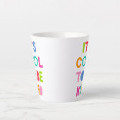 Het is cool om aardig te zijn latte mok (Voorkant)